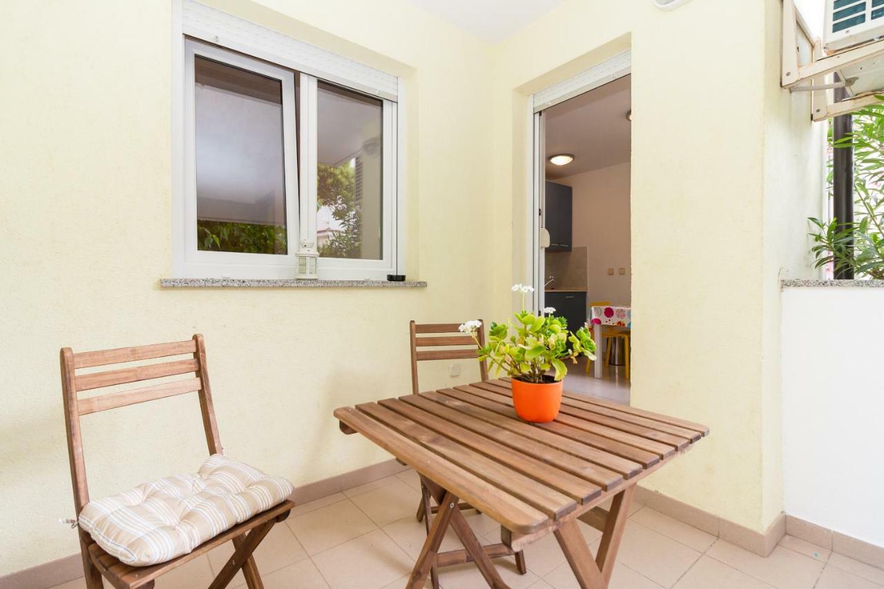 • Lungomare Beach Apartment Pula • Exterior foto